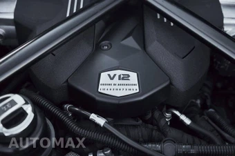 2018 Lamborghini Aventador S Coupe - miniatura 31