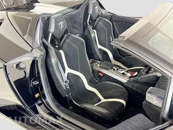2018 Lamborghini Huracan Performante Convertible - miniatura 25