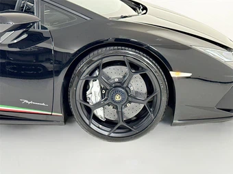 2018 Lamborghini Huracan Performante Convertible - miniatura 40