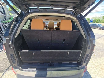 2018 Land Rover Discovery HSE Luxury – miniatura 15
