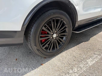 2018 Land Rover Discovery HSE – miniatura 13