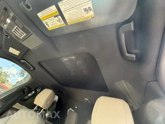 2018 Land Rover Discovery HSE – miniatura 17
