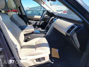 2018 Land Rover Discovery HSE – miniatura 8