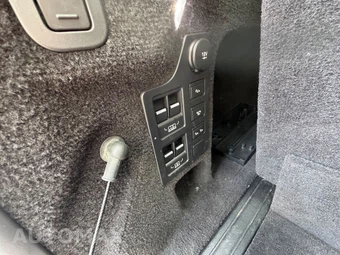 2018 Land Rover Discovery HSE - miniatura 24