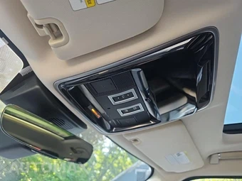 2018 Land Rover Range Rover HSE - miniatura 27