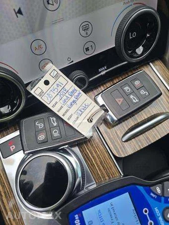 2018 Land Rover Range Rover HSE - miniatura 8