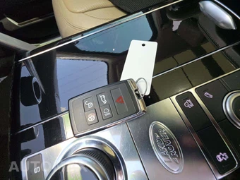 2018 Land Rover Range Rover HSE - miniatura 8
