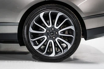 2018 Land Rover Range Rover HSE - miniatura 11