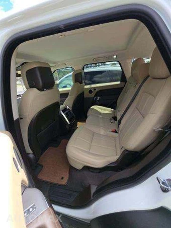 2018 Land Rover Range Rover Sport SE - miniatura 13