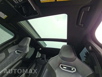 2018 Land Rover Range Rover Sport SVR - miniatura 11