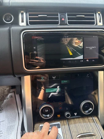 2018 Land Rover Range Rover Supercharged LWB - miniatura 17