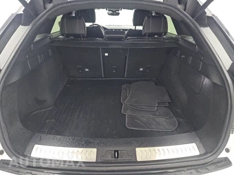 2018 Land Rover Range Rover Velar R-Dynamic SE - miniatura 16