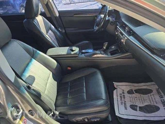 2018 Lexus ES 350 – miniatura 18