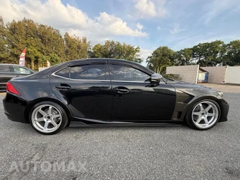 2018 Lexus IS 300 - miniatura 10