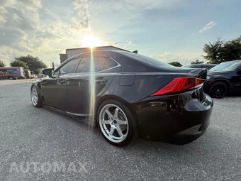 2018 Lexus IS 300 - miniatura 12
