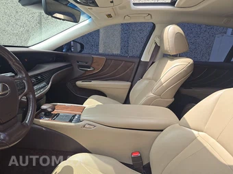 2018 Lexus LS 500 – miniatura 7