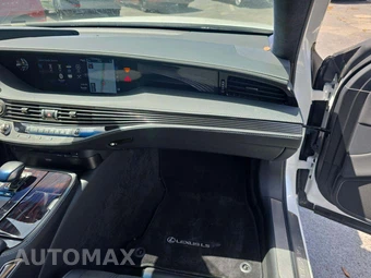 2018 Lexus LS 500 – miniatura 19
