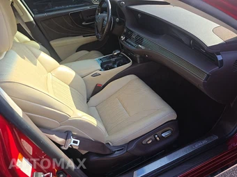 2018 Lexus LS 500 – miniatura 8