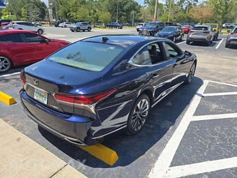 2018 Lexus LS 500 - miniatura 3
