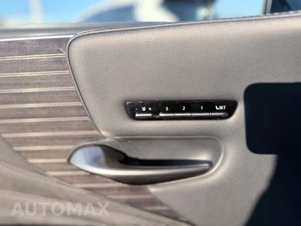 2018 Lexus LS 500 - miniatura 11