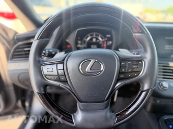 2018 Lexus LS 500 - miniatura 19