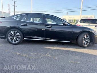 2018 Lexus LS 500 - miniatura 9