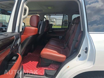 2018 Lexus LX 570 Three-Row – miniatura 13