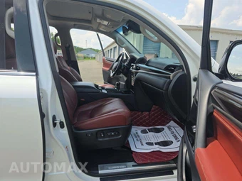2018 Lexus LX 570 Three-Row – miniatura 19