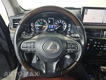 2018 Lexus LX 570 Three-Row – miniatura 10