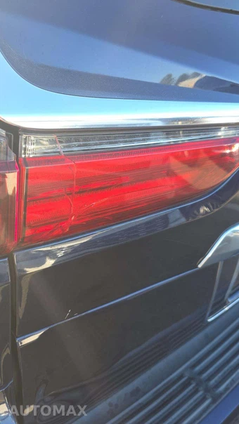 2018 Lexus LX 570 Three-Row – miniatura 25