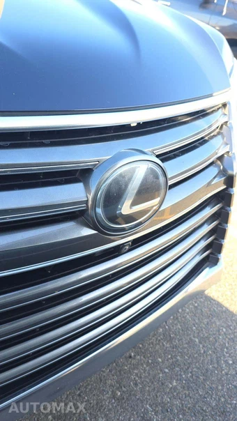 2018 Lexus LX 570 Three-Row – miniatura 27