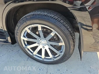 2018 Lexus LX 570 Three-Row – miniatura 11