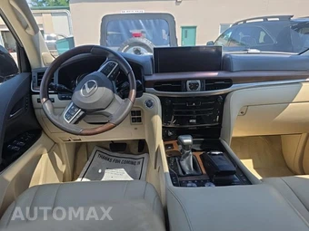 2018 Lexus LX 570 Three-Row – miniatura 14