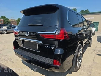 2018 Lexus LX 570 Three-Row – miniatura 5