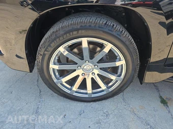 2018 Lexus LX 570 Three-Row – miniatura 8