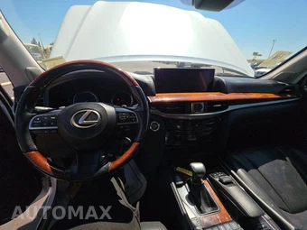 2018 Lexus LX 570 Two-Row – miniatura 11