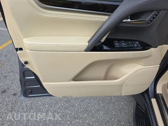 2018 Lexus LX 570 Two-Row – miniatura 9