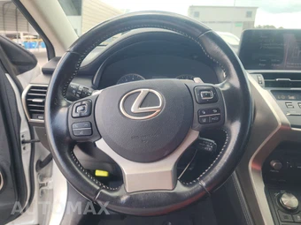 2018 Lexus NX 300 – miniatura 10