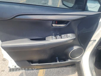 2018 Lexus NX 300 – miniatura 9