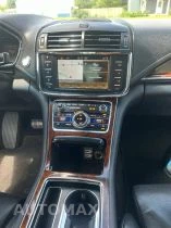 2018 Lincoln Continental Reserve - miniatura 18