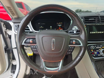 2018 Lincoln Continental Reserve – miniatura 10
