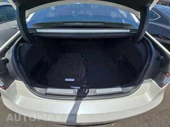 2018 Lincoln Continental Select – miniatura 14