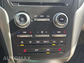 2018 Lincoln MKC Premiere – miniatura 27