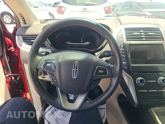2018 Lincoln MKC Premiere – miniatura 10