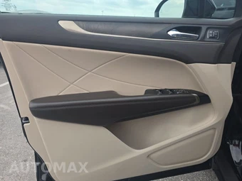 2018 Lincoln MKC Reserve – miniatura 9