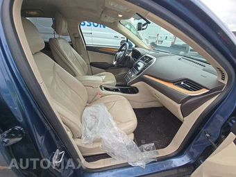2018 Lincoln MKC Select – miniatura 8