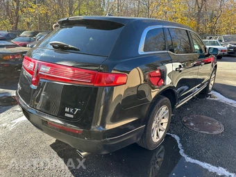 2018 Lincoln MKT w/Livery Pkg – miniatura 3
