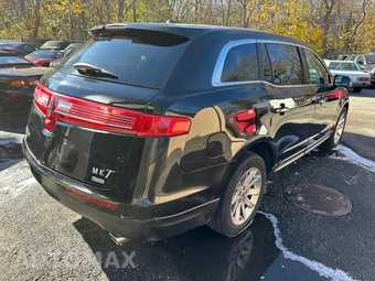2018 Lincoln MKT w/Livery Pkg – miniatura 5