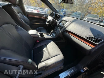 2018 Lincoln MKT w/Livery Pkg – miniatura 6