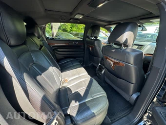 2018 Lincoln MKT w/Livery Pkg – miniatura 12